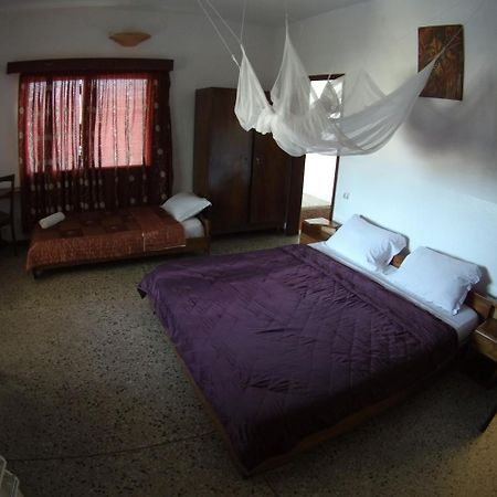 Hotel Aurore Ломе Екстериор снимка