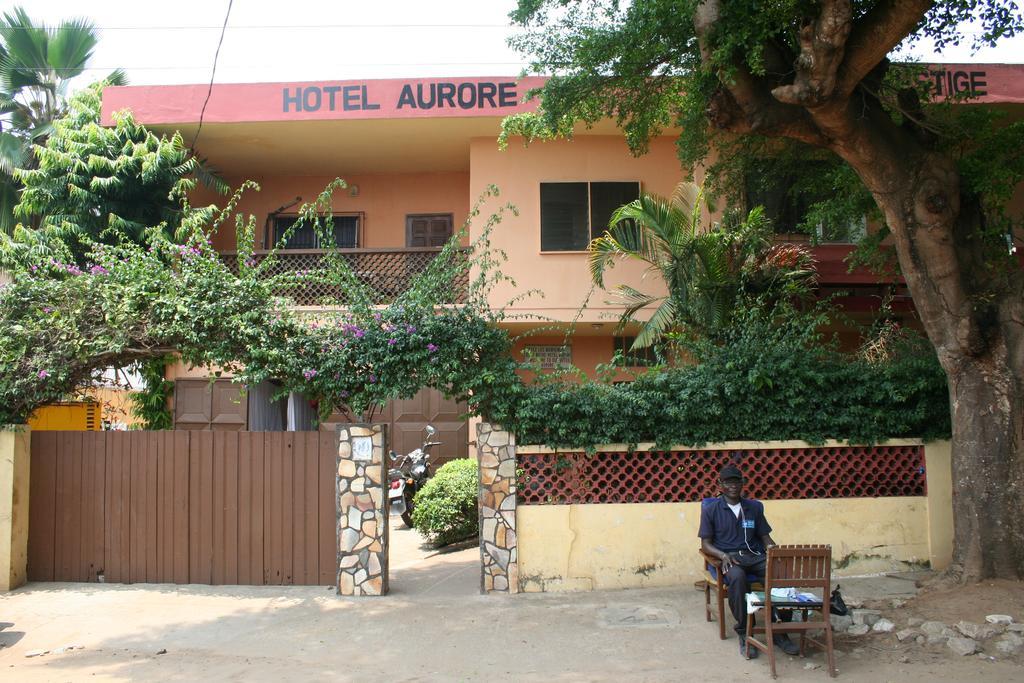 Hotel Aurore Ломе Екстериор снимка